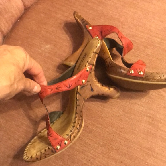 Unique shoes - Picture 2 of 5